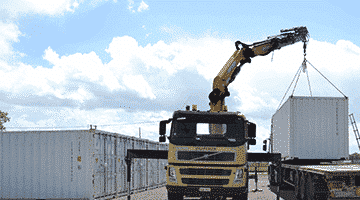 dechargement d'un container 20 pied