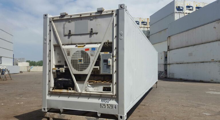 Container reefer 40 pieds HC exterieur plein jour GOLIAT Containers