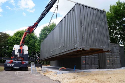 Déchargement container