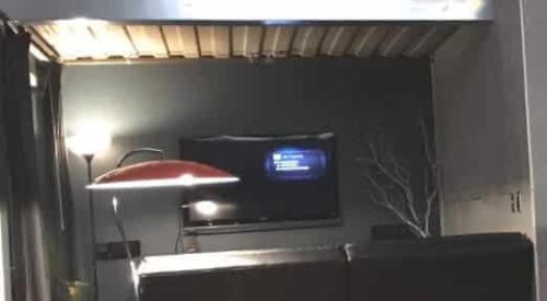 Plafond isolé d'une maison container